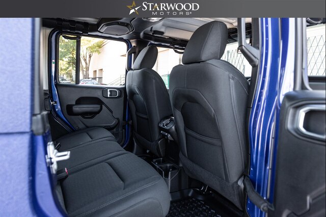 2018 Jeep Wrangler Unlimited 4 Lift Ocean Blue Signature Finish